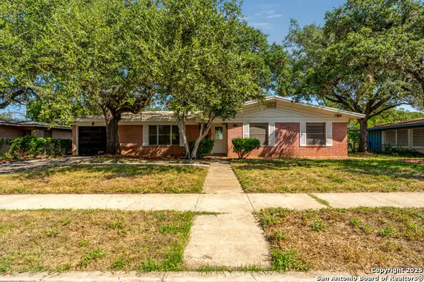 543 Freiling, San Antonio, TX 78213