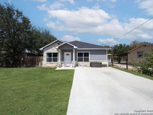 1019 Clovis Pl, San Antonio, TX 78221 - Image #2
