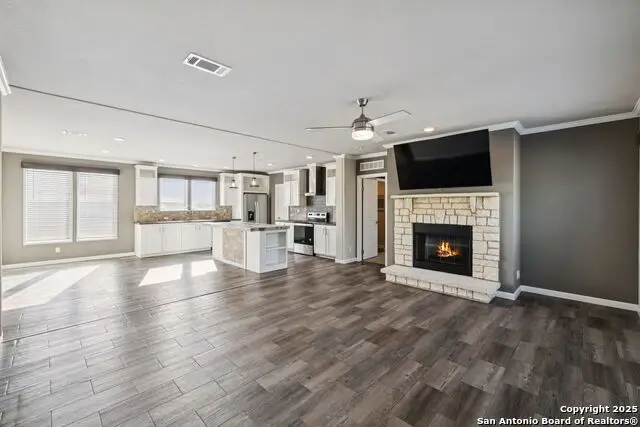 961 County Road 327, Pleasanton, TX 78064 - Image #3