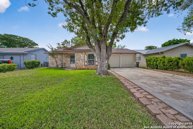 708 Maple, Schertz, TX 78154 - Image #2