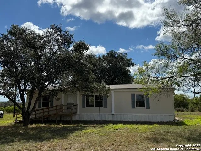 7585 County Road 342, Kenedy, TX 78119 - Image #1