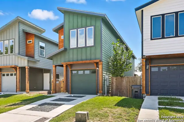 1958 E Crockett, San Antonio, TX 78202 - Image #2