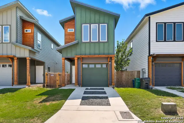 1958 E Crockett, San Antonio, TX 78202 - Image #3