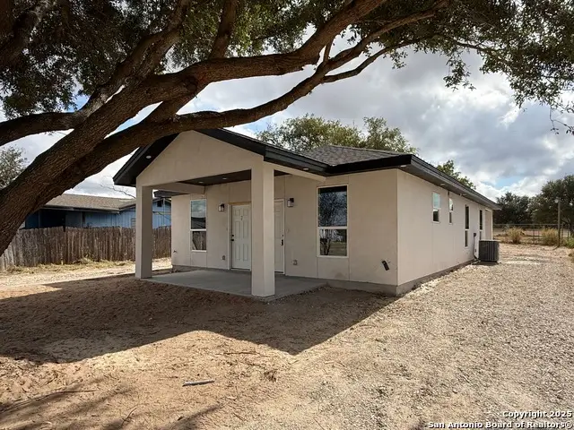 3274 N Ih 35, Natalia, TX 78059 - Image #1