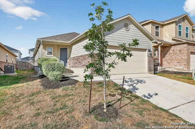 3921 Asher Alley, Saint Hedwig, TX 78152 - Image #2