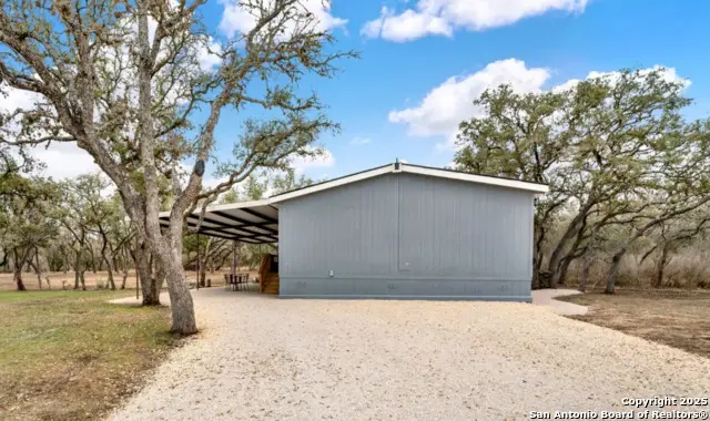 914 Swallows Ln, Seguin, TX 78155 - Image #2