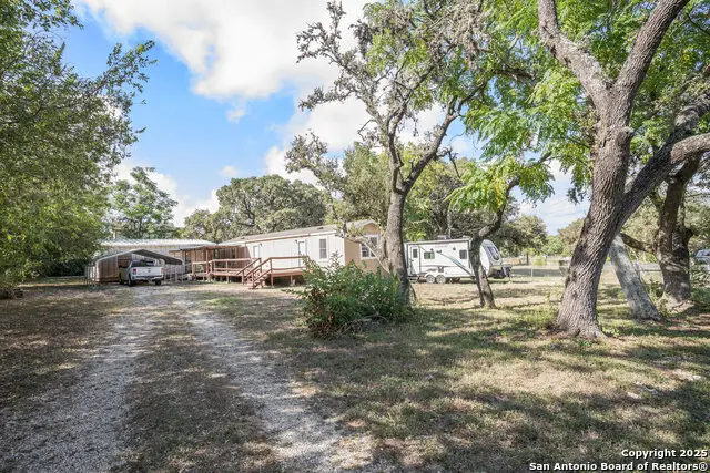 12106 Grapevine, San Antonio, TX 78245 - Image #2