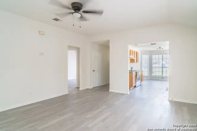 8827 Dream Ave, Converse, TX 78109 - Image #3