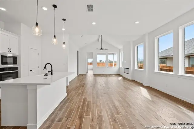 2013 Shepards Street, Seguin, TX 78155 - Image #3