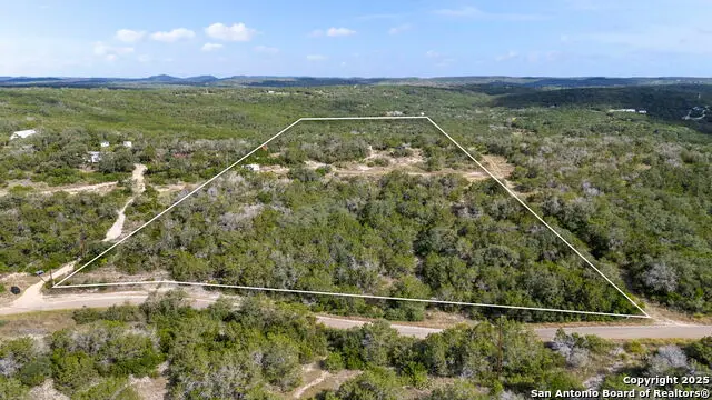 676 County Road 243, Hondo, TX 78861 - Image #3