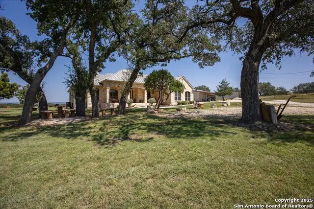 34 Cravey, Boerne, TX 78006 - Image #2