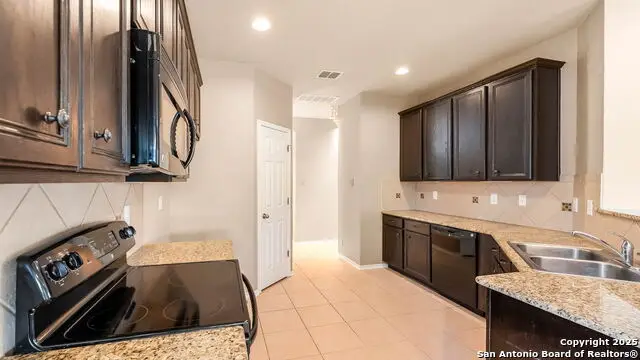 6932 Abbey Falls, San Antonio, TX 78249 - Image #3