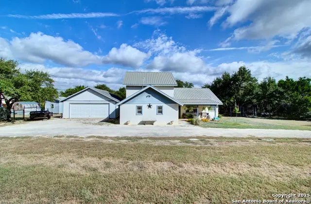 6248 Yorkshire, Spring Branch, TX 78070 - Image #1