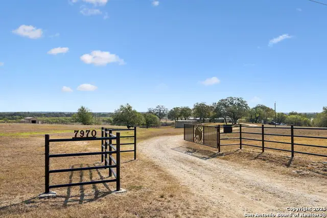 7970 Us Highway 87, La Vernia, TX 78121 - Image #3