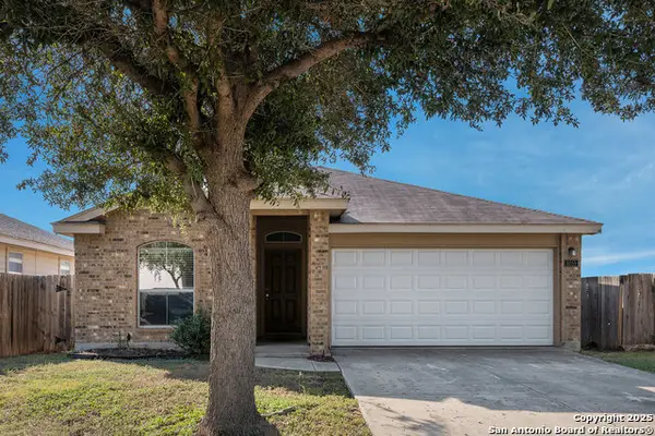 8055 Chisos Oak Dr, San Antonio, TX 78223