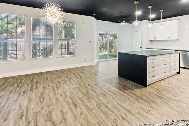 24423 Elise Falls, San Antonio, TX 78255 - Image #2