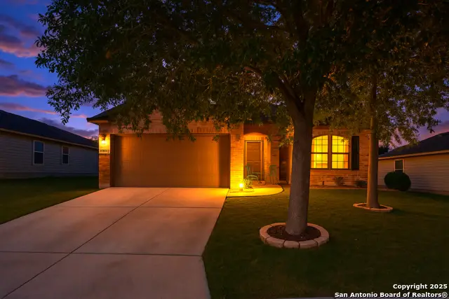 732 Hollow Ridge, Schertz, TX 78108 - Image #1