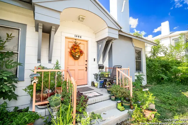 1606 W Mulberry Ave, San Antonio, TX 78201 - Image #1