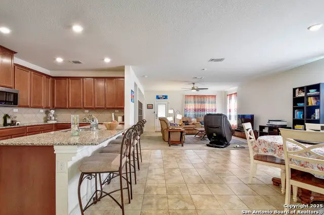 145 Rustic, Universal City, TX 78148 - Image #3