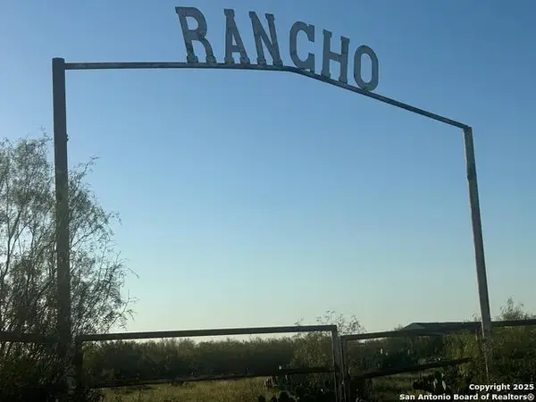 836 Camino Don Antonio, Laredo, TX 78043