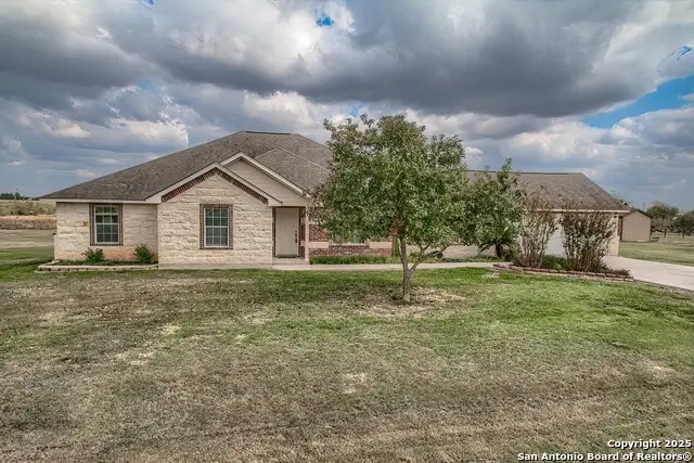 123 Colette, Marion, TX 78124 - Image #1