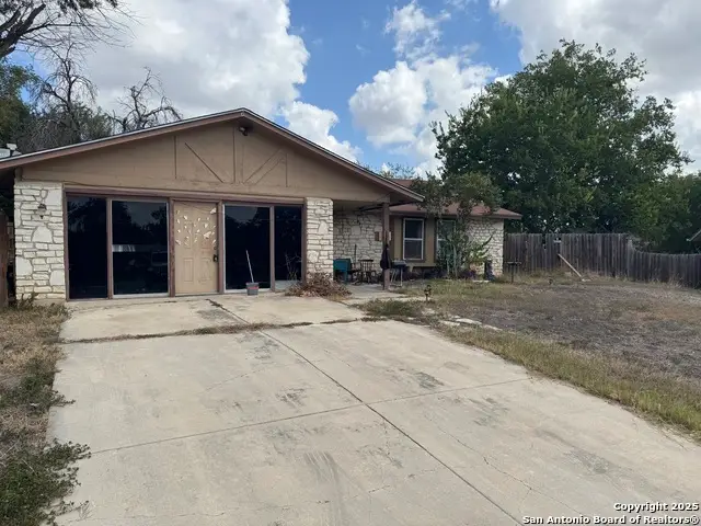 2102 Cross Key, San Antonio, TX 78245 - Image #3