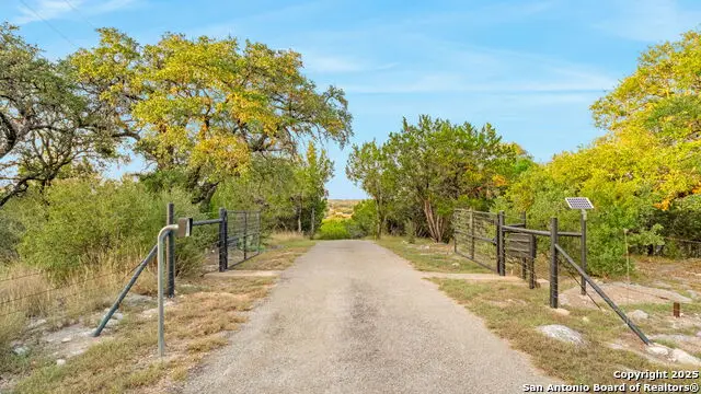 746 Trail Rock Dr, Johnson City, TX 78636 - #1