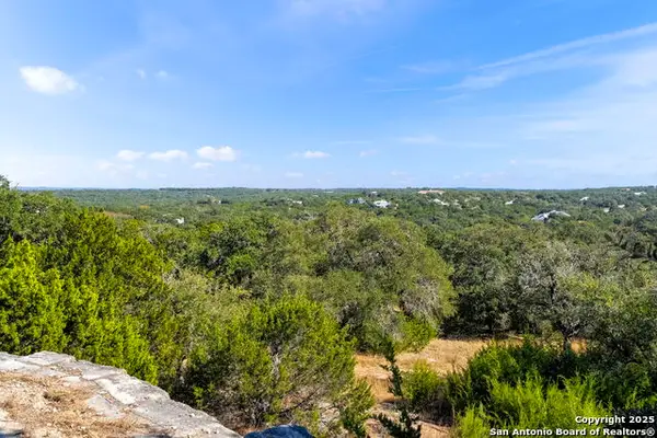 13 Summit Pass, Boerne, TX 78006