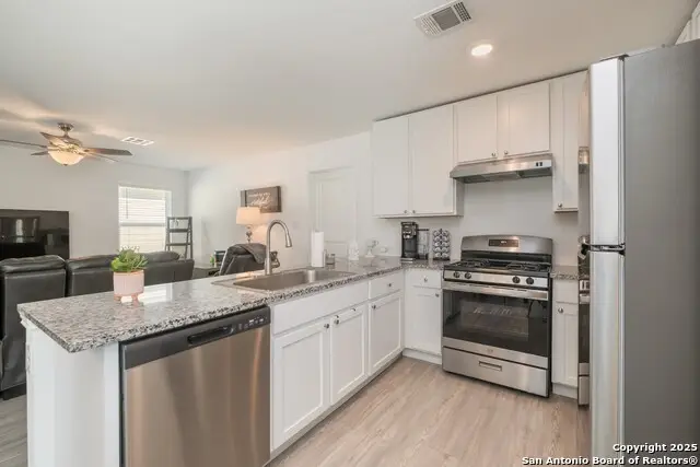 10227 Mesa Medina, San Antonio, TX 78252 - Image #3