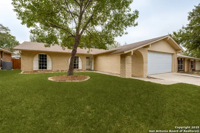 4913 Crestwood, Schertz, TX 78108 - #1