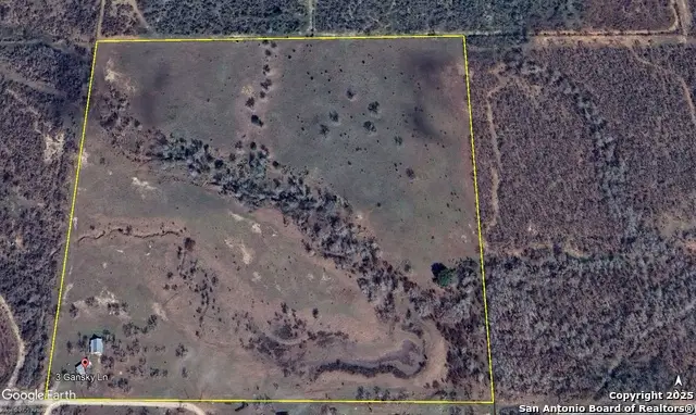 3 Gansky Lane, Jourdanton, TX 78026 - Image #1