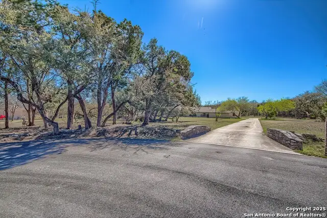 8318 Cactus Wren, San Antonio, TX 78255 - Image #2