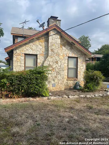 2209 Sacramento, San Antonio, TX 78201 - Image #2