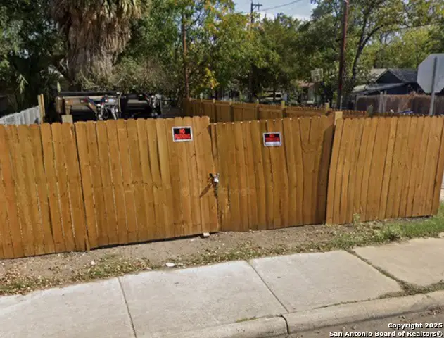924 Hamilton, San Antonio, TX 78207 - Image #1