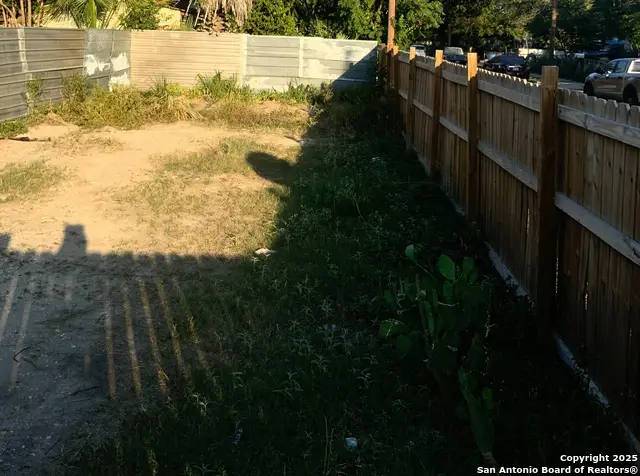 924 Hamilton, San Antonio, TX 78207 - Image #3