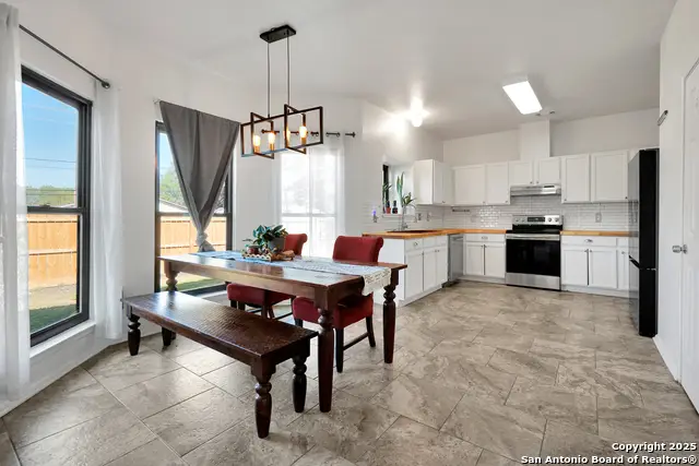 13107 Burgundy Pt, San Antonio, TX 78217 - Image #1