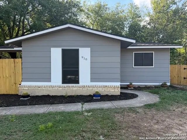 910 Crestfield, San Antonio, TX 78227 - Image #1