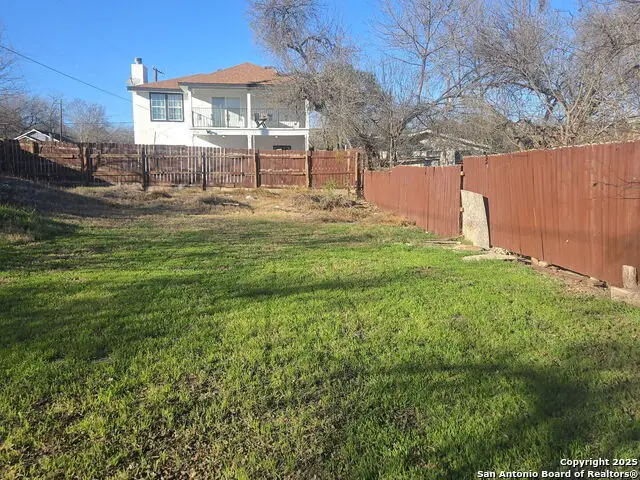 1405 Bailey Ave, San Antonio, TX 78210 - Image #1