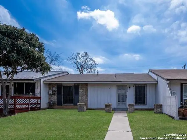 6602 Spring Lark St, San Antonio, TX 78249
