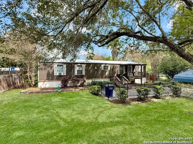 1521 Pecan Dr Nw, McQueeney, TX 78123 - Image #2