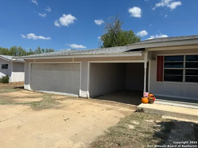 168 S 6th, Asherton, TX 78827 - Image #3