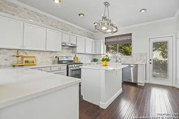 8611 Willow Glen, San Antonio, TX 78250