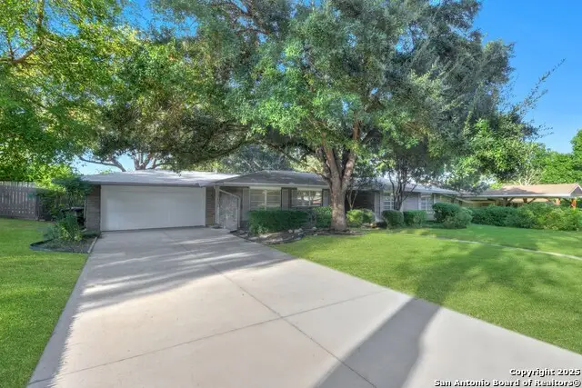 127 Meadowood Lane, San Antonio, TX 78216 - Image #3