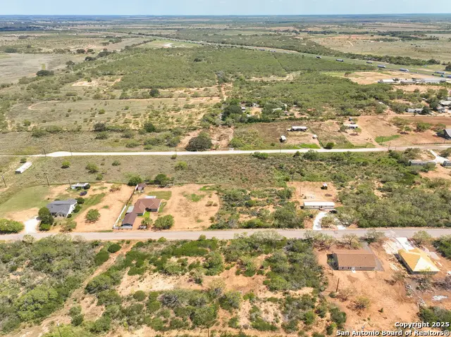 311 County Road 1647, Moore, TX 78057 - Image #3