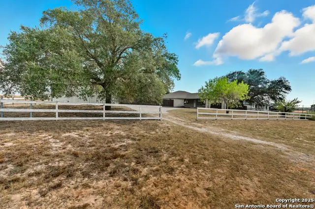 706 Sunrise, La Vernia, TX 78121 - Image #3