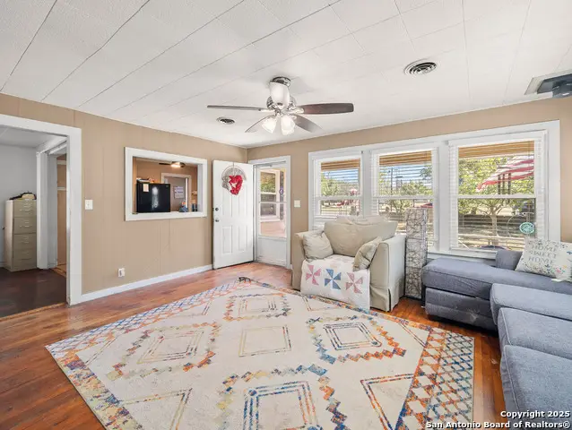 608 N Ross, Kerrville, TX 78028 - Image #3