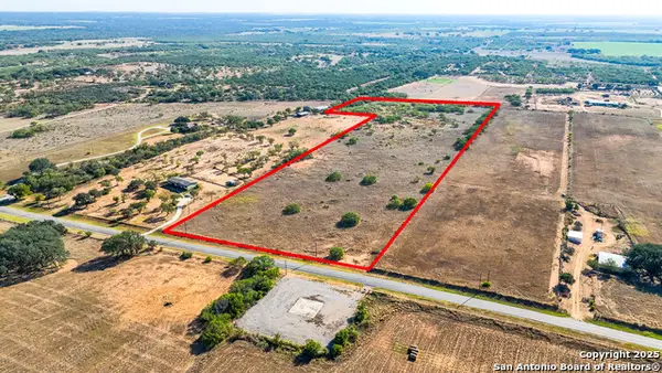 FM 472, Bigfoot, TX 78005