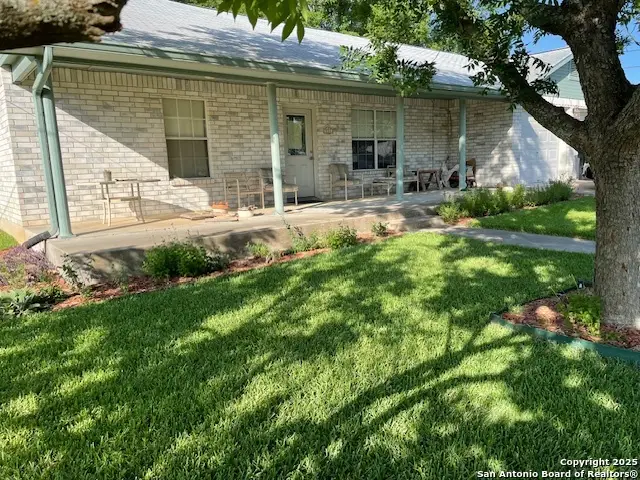 514 E Hackberry, Fredericksburg, TX 78624 - Image #3