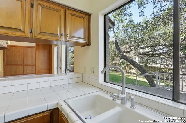 13010 Hunters Ridge, San Antonio, TX 78230 - Image #2