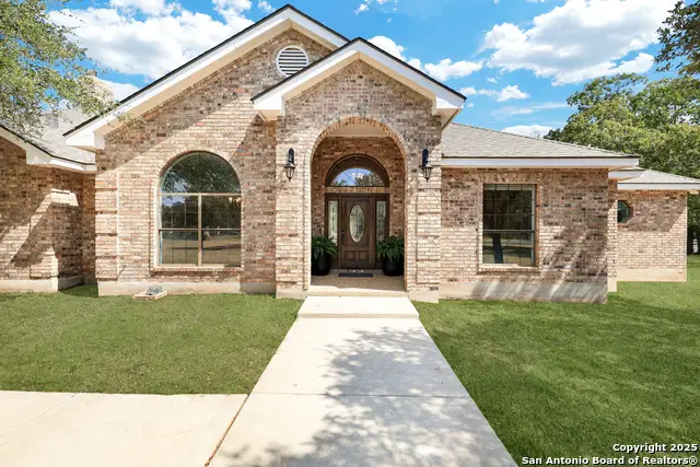 8703 Rolling Acres, Boerne, TX 78015 - Image #2